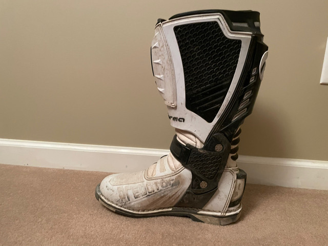 Forma dirt bike boots in Other in Kamloops