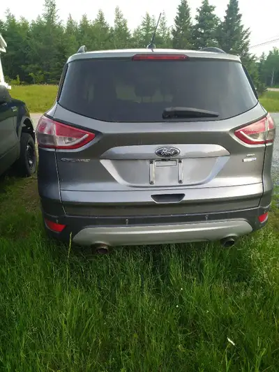 Looking for a lawn tractor,SUV is not inspected it's not able to drive anywhere believe it's a turbo...