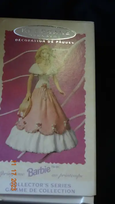 Offered is Barbie Keepsake Ornament, #3 in series , Collectors Series by HALLMARK 1997, Spring Colle...
