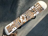 SNOWBOARD - Rome agent rocker 162 wide with matching bindings