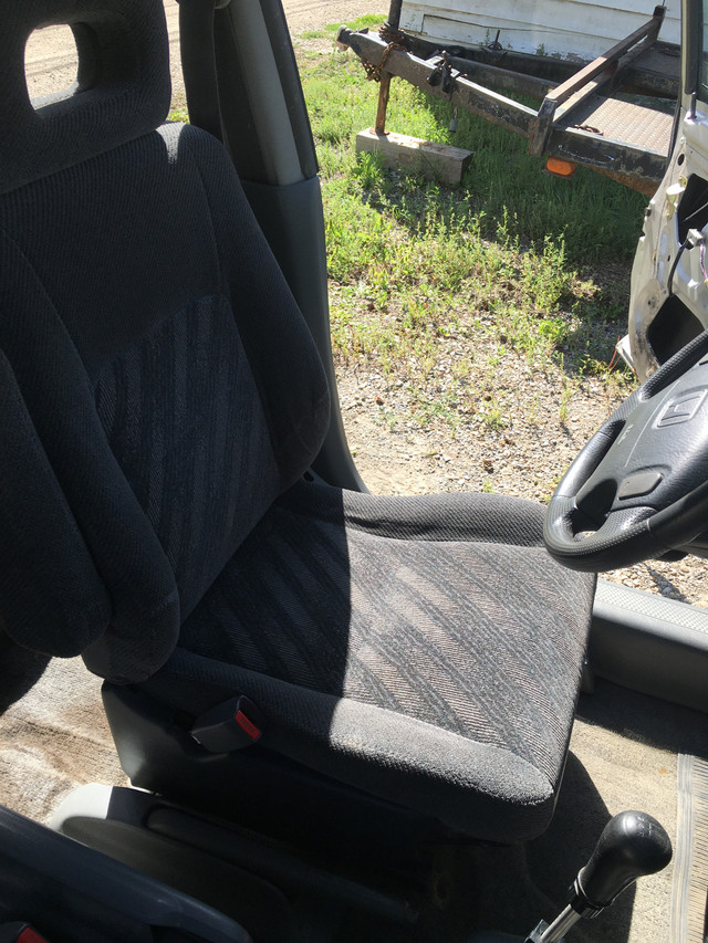 1998 Honda Cr-v 5spd AWD parts missing as-is in Cars & Trucks in Calgary