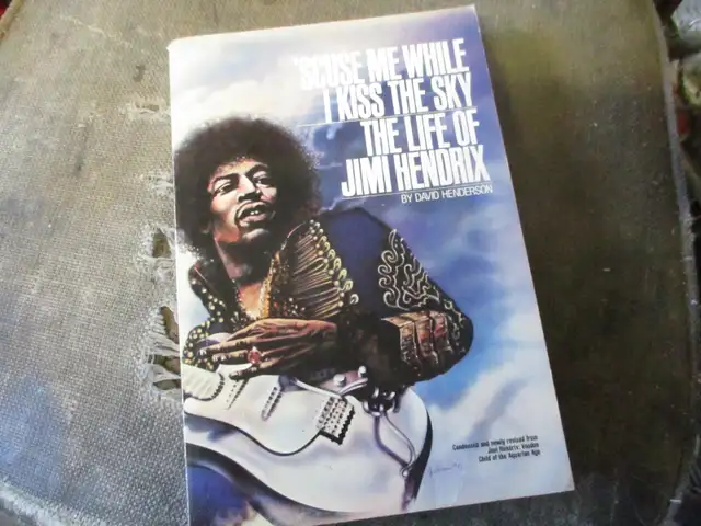 1981 LIFE of JIMI HENDRIX BOOK $10. AMERICAN MUSIC ICON