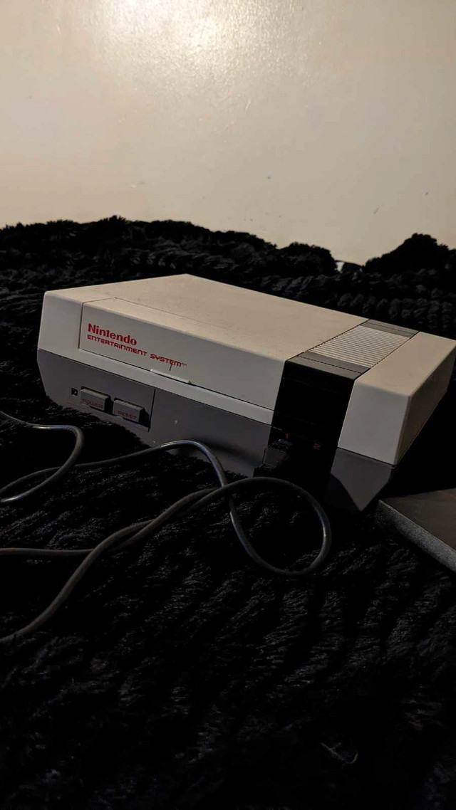 Nintendo Entertainment System in Older Generation in London - Image 2