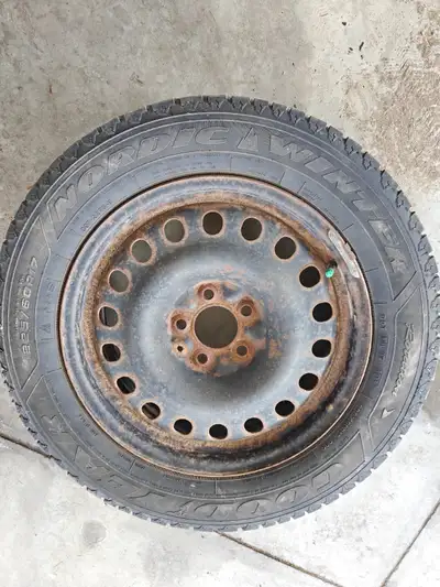 Set of 4. Came off 2012 Nissan Rogue.