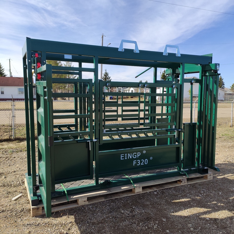 10' Cattle work chute - F320 | Other | Strathcona County | Free local ...