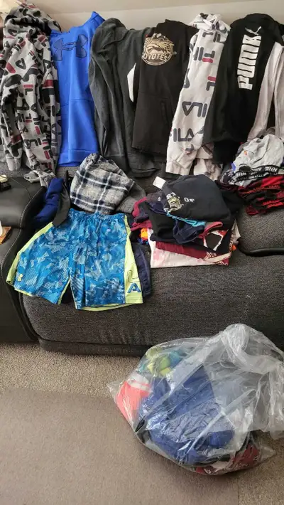Bag of boys clothes, View more