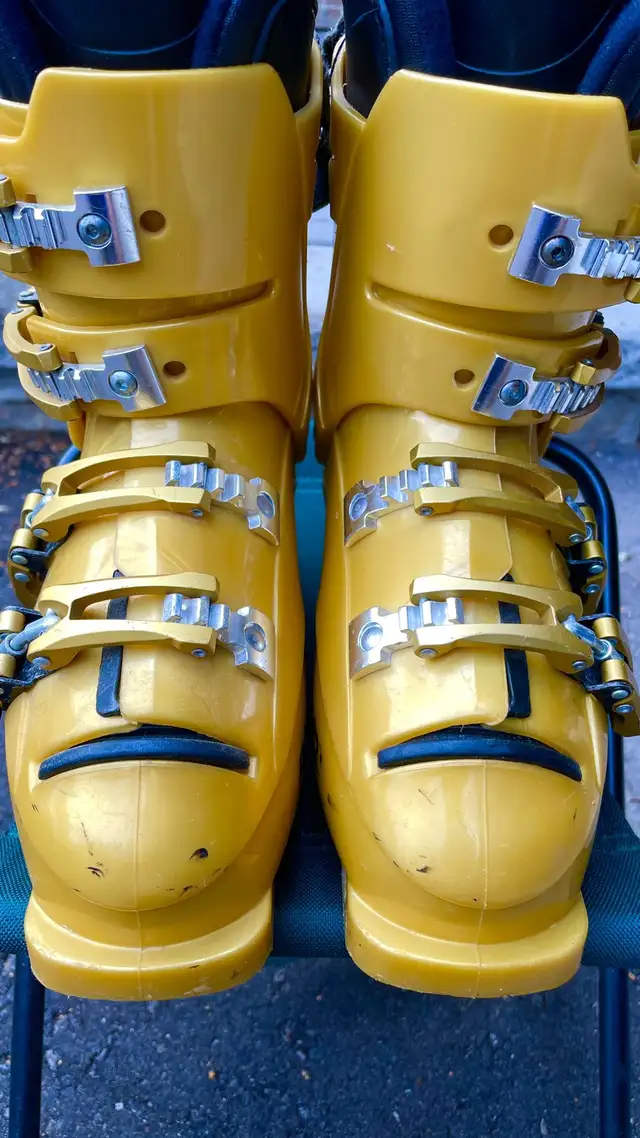 Rossignol Elite Pro 1 Gold Ski Boots Men’s 5 or Women’s 6 in Ski in Markham / York Region - Image 3