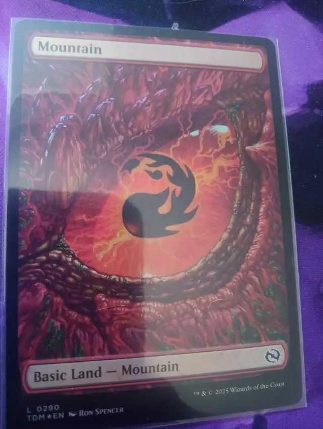 MTG: Mountain (Foil Dragon eye) Tarkir