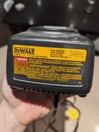 DeWalt DW9107 7.2-14.4 Volt Battery Charger