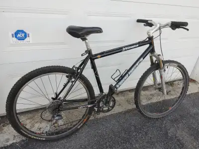 Rocky mountain elevation aluminum mountain bike (19.5" frame), View more