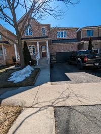 Detached 4 BR house for Rent in West Brampton