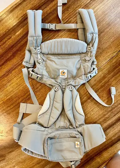 Ergobaby Omni 360 Baby Carrier + Infant Insert (Brand New) , View more