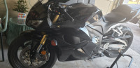 CBR600RRA 2012 FIRST OWNER- Summer is here +BRAND NEW TIRE