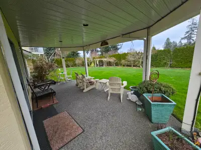 Choose a fully furnished peaceful residential setting close to nature while still being minutes to S...