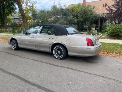 1999 Towncar for trade 