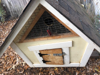 Outdoor “crooked” dog house ! 