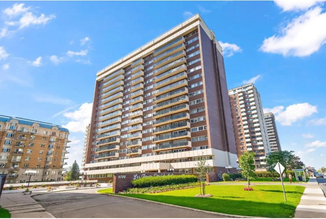For Sale: Panoramic 10th-Floor 1-Bed, 1-Bath Condo — photo 1