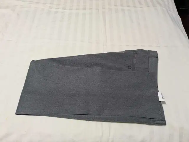 Mccarthys St Marys CSS pickering Uniform in Kids & Youth in Oshawa / Durham Region - Image 3