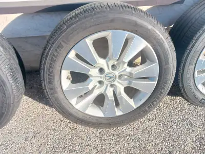 4 MICHELIN "PREMIER AS" tires on 2012 ACURA RDX rims. Size 235-55-18 Tread remaining 5-32 $800.00 OB...