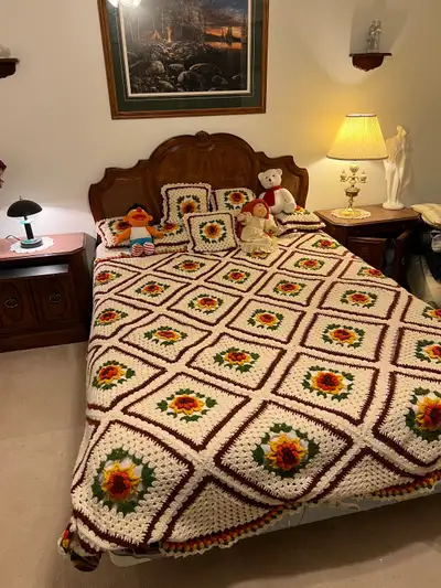 Queen size bed room , View more