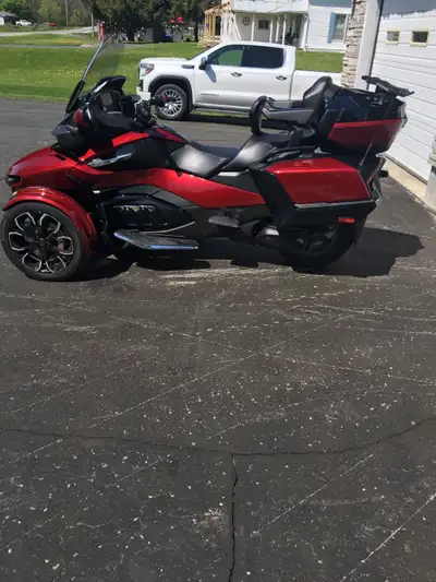 2021 Canam spider RT Limited. Crome package. Excellent condition. One owner. 30700km. Price 28500.00...