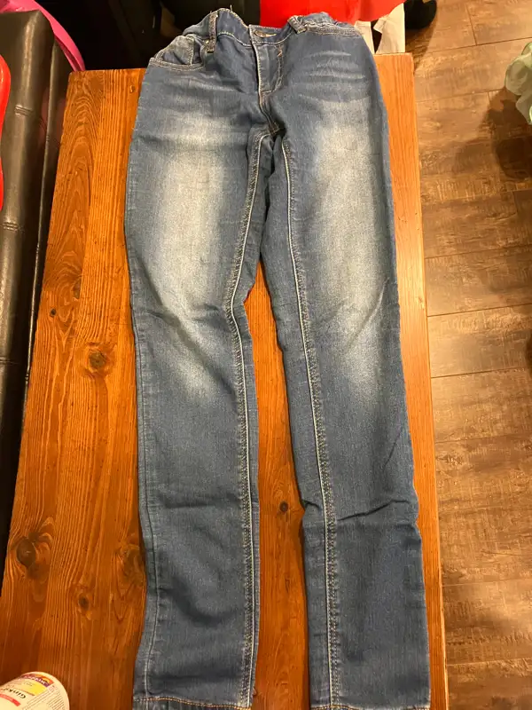 5x assorted girls pants size 14 in Kids & Youth in Edmonton - Image 3