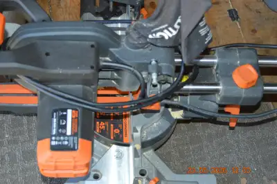 Bevel saw in new condition left and right, View more