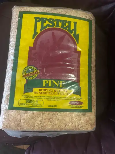 I'm selling a new bag of Pestell Pine Bedding, perfect for small animals and caged birds. This beddi...