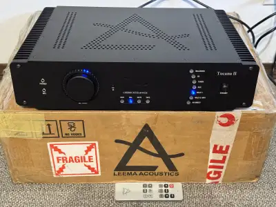 LEEMA ACOUSTICS TUCANA II Integrated amp with remote and box., View more