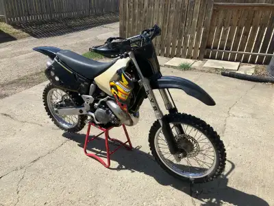 The legendary last year of the steel frame 96 CR250 is up for grabs. It has been almost 2 years sinc...
