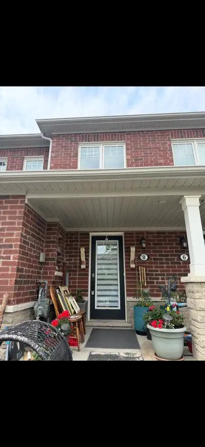 TOWN HOUSE FOR RENT
