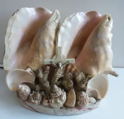 Vintage double conch tv lamp, View more