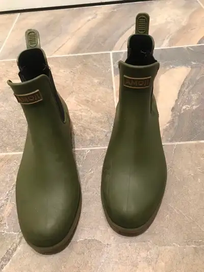 AMOJI unisex rain boots (Size 6.5 Men’s) (Size 7.5 Women’s), View more