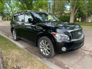 2011 Infiniti QX56 Tech Package