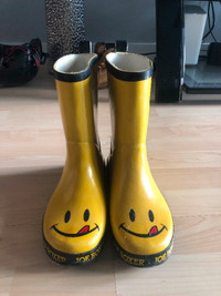 KIDS RAIN BOOTS