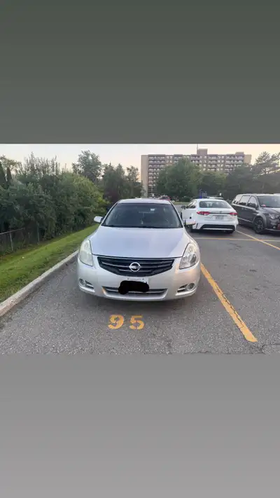 (416) 277 0918 2012 Nissan Altima SL 2.5 * 230,000 km * Automatic * Leather seats * Sunroof * Backup...