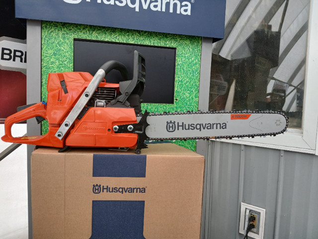 Husqvarna 372XP Chainsaw in Power Tools in Ottawa - Image 4