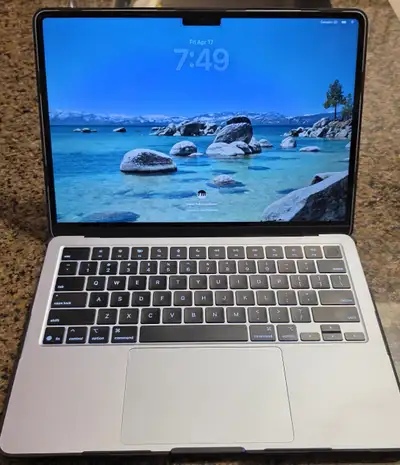 MacBook Air 13 M4 16GB 256GB with extras, View more