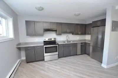 Renovated 1-bedroom - Avail Sept - 112 George