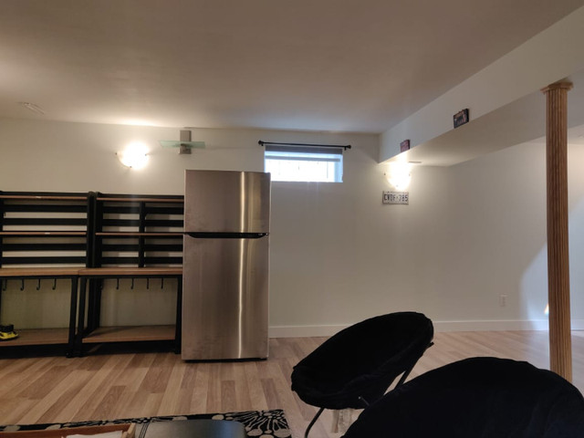 Furnished Room For Rent $550 Female only in Long Term Rentals in Calgary - Image 2