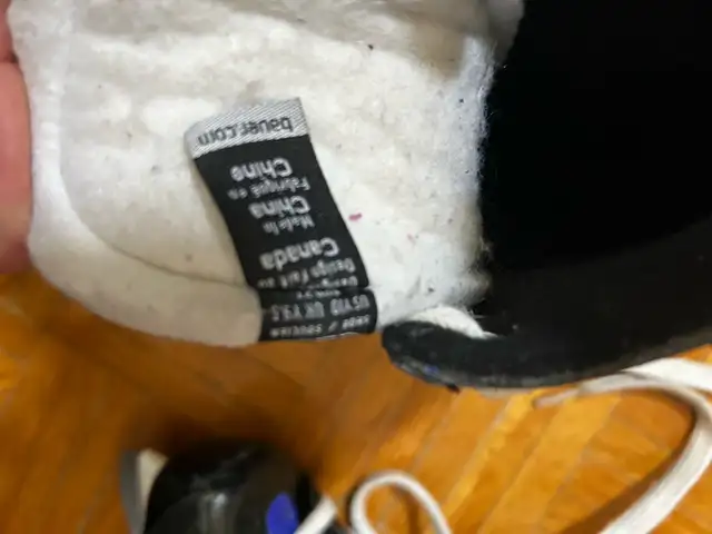 Used ice skates  Y12 US in Skates & Blades in Mississauga / Peel Region - Image 3