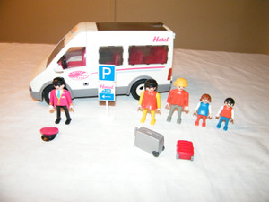 Playmobil Hotel | Shop for New & Used Goods! Find Everything from Furniture  to Baby Items Near You in Canada | Kijiji Classifieds