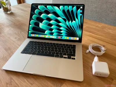 M2 MacBook Air 15" (AppleCare / 24GB RAM / 500GB SSD), View more
