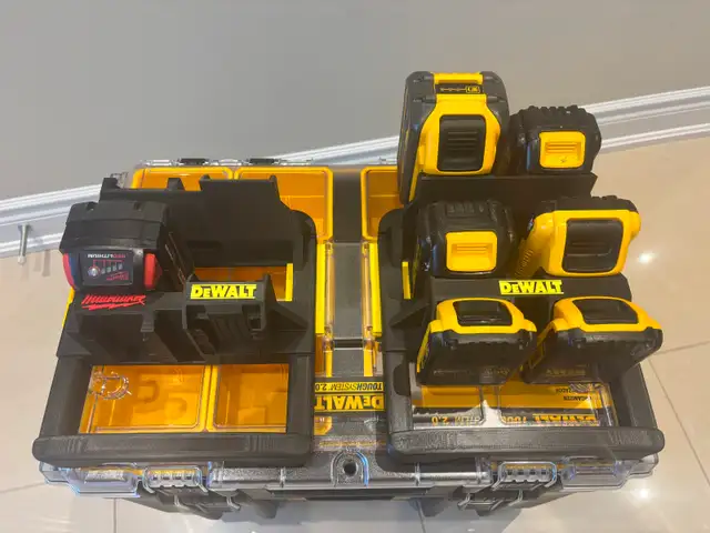 DeWalt TOUGHSYSTEM 2.0 Holder Carrier for DeWalt Batteries in Power Tools in Markham / York Region - Image 4
