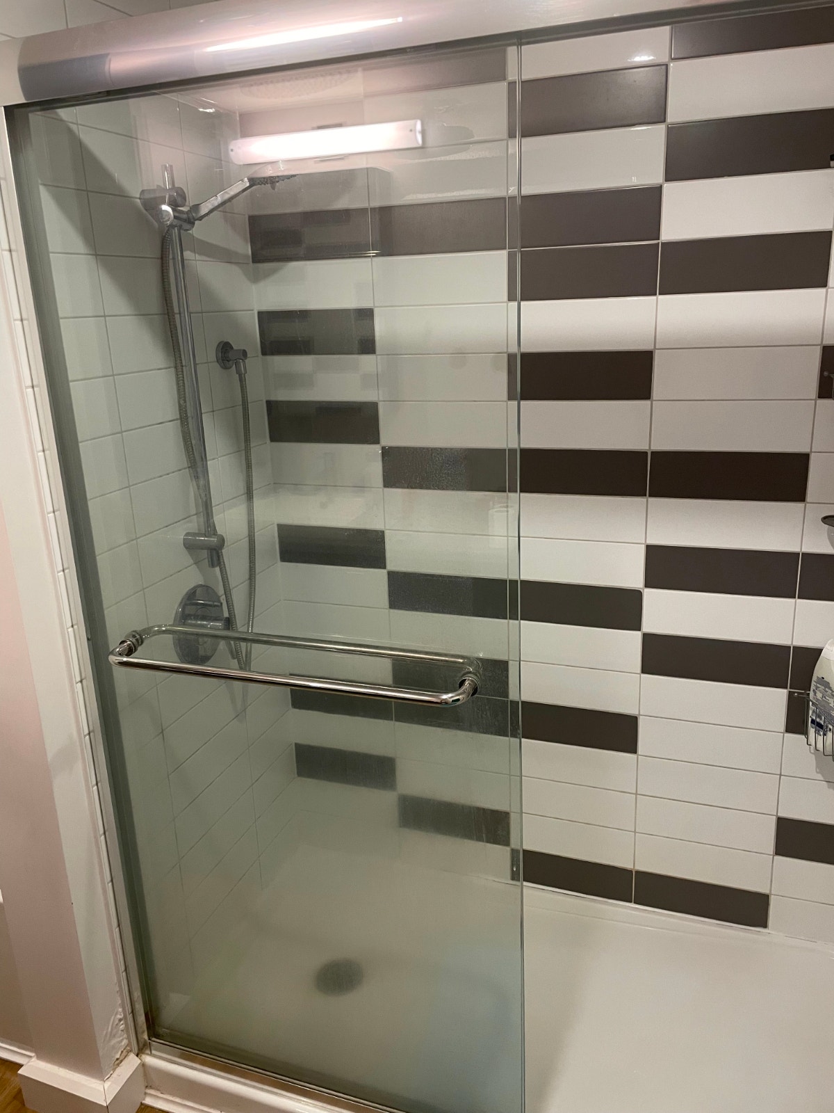 Cessation de bail Boisbriand – Beau 3 ½  moderne, ensoleillé — photo 3
