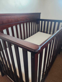 Graco convertible crib and mattress(used in good shape)