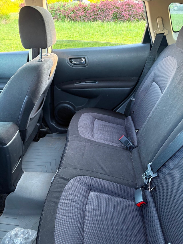 2011 Nissan Rogue AWD — photo 2