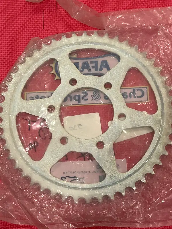 Suzuki Gsxr 750 AFAM Rear Sprocket 530 size chain 48t  14902-48 in Other in Barrie - Image 8