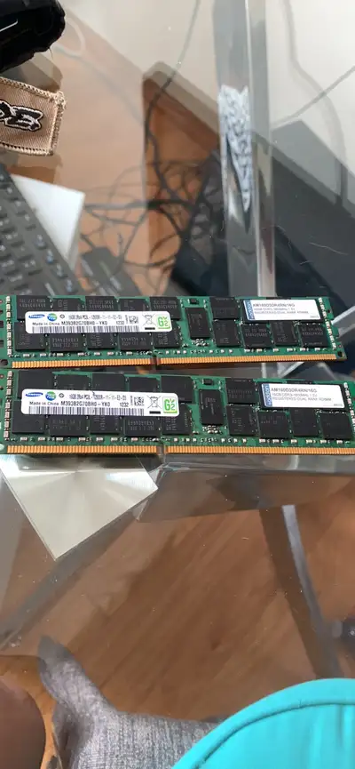 DDR3 ECC, bought by accident didn’t know it was ECC so I couldn’t use it in my build. 30$ takes them