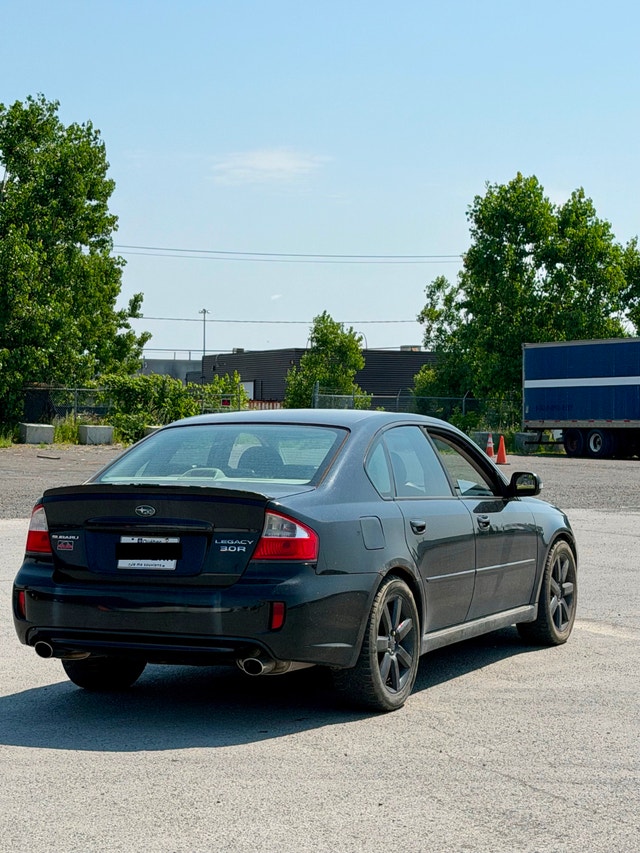 Subaru Legacy 2009 3.0R — photo 2